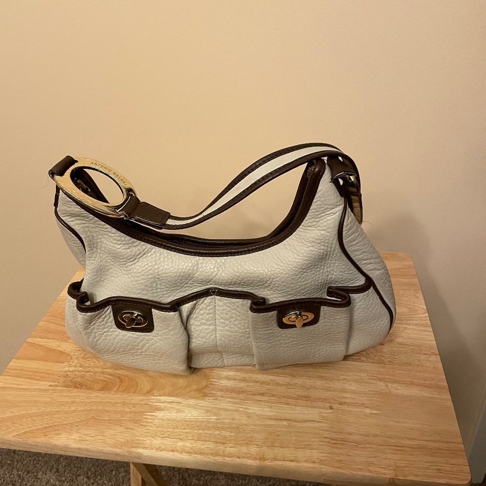 Shoulder bag